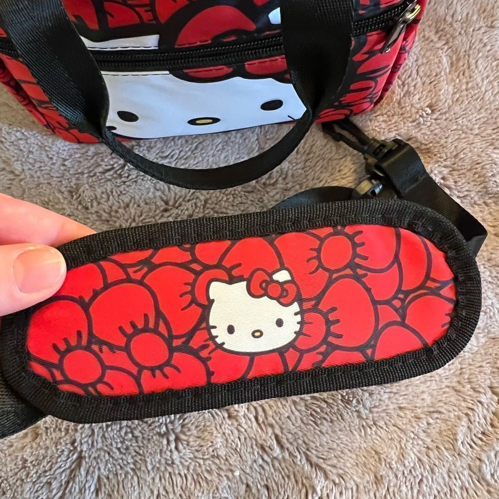 Hello Kitty Insulated Lunch Bag - Picture 6 of 8
